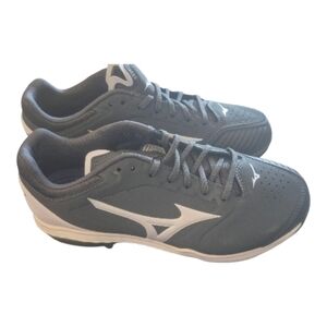 Mizuno Sweep 5 Low Women's Metal Softball Cleat